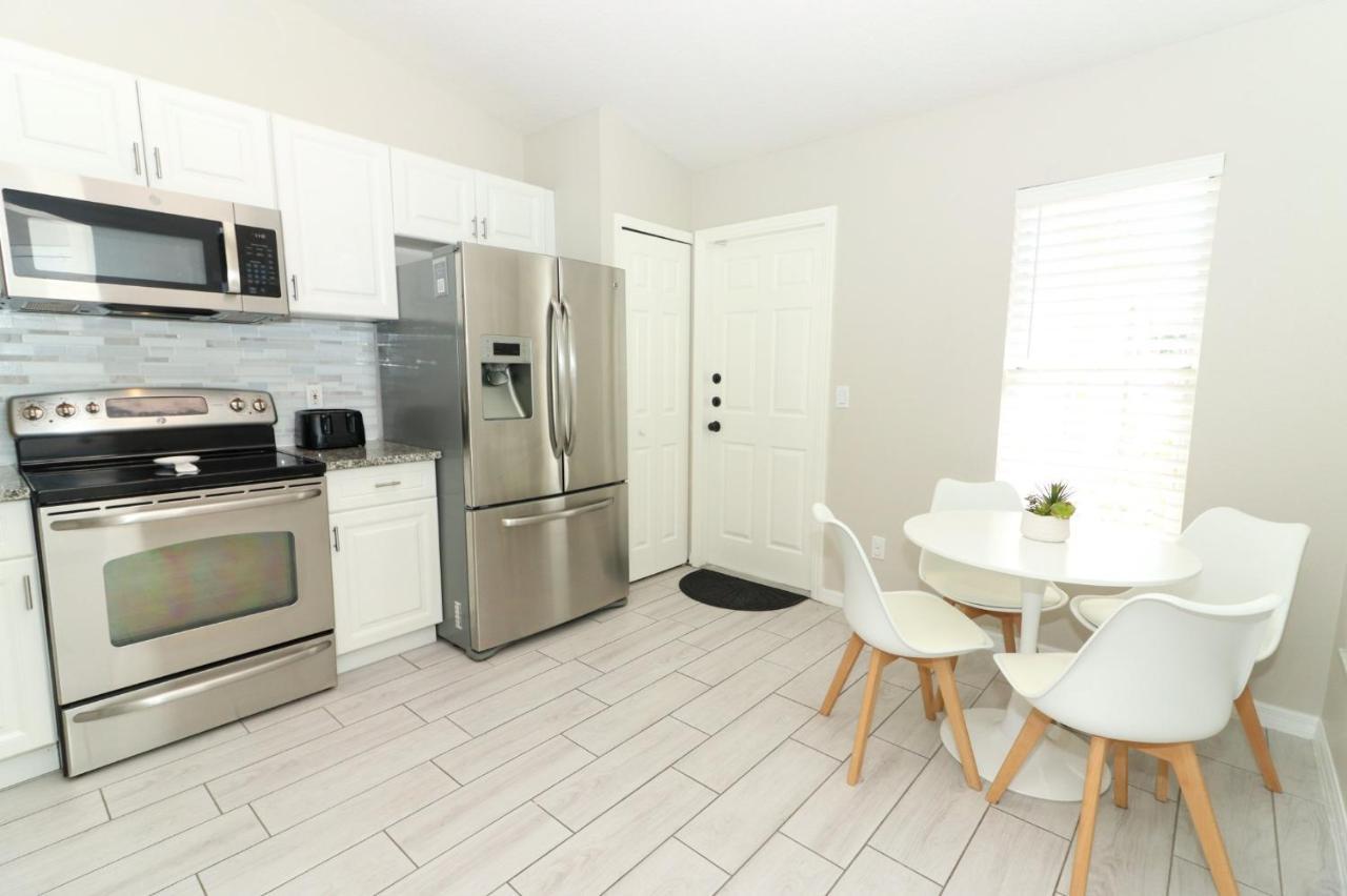Lilys Stylish Villa Close To Disney Ideal For Long Stays Orlando Exterior foto